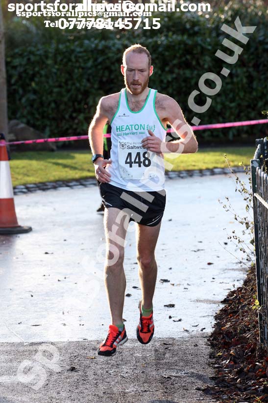 Saltwell Harriers 10k Road Race, Gateshead. Photo:  David T. Hewitson/Sports for All Pics